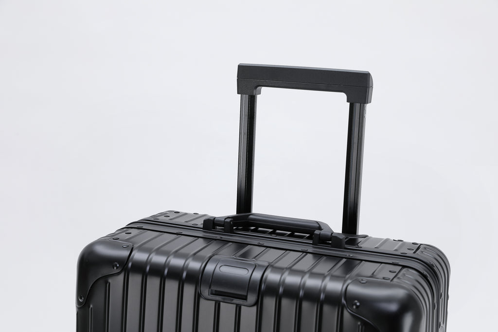 CLASS 1 Signature Luggage