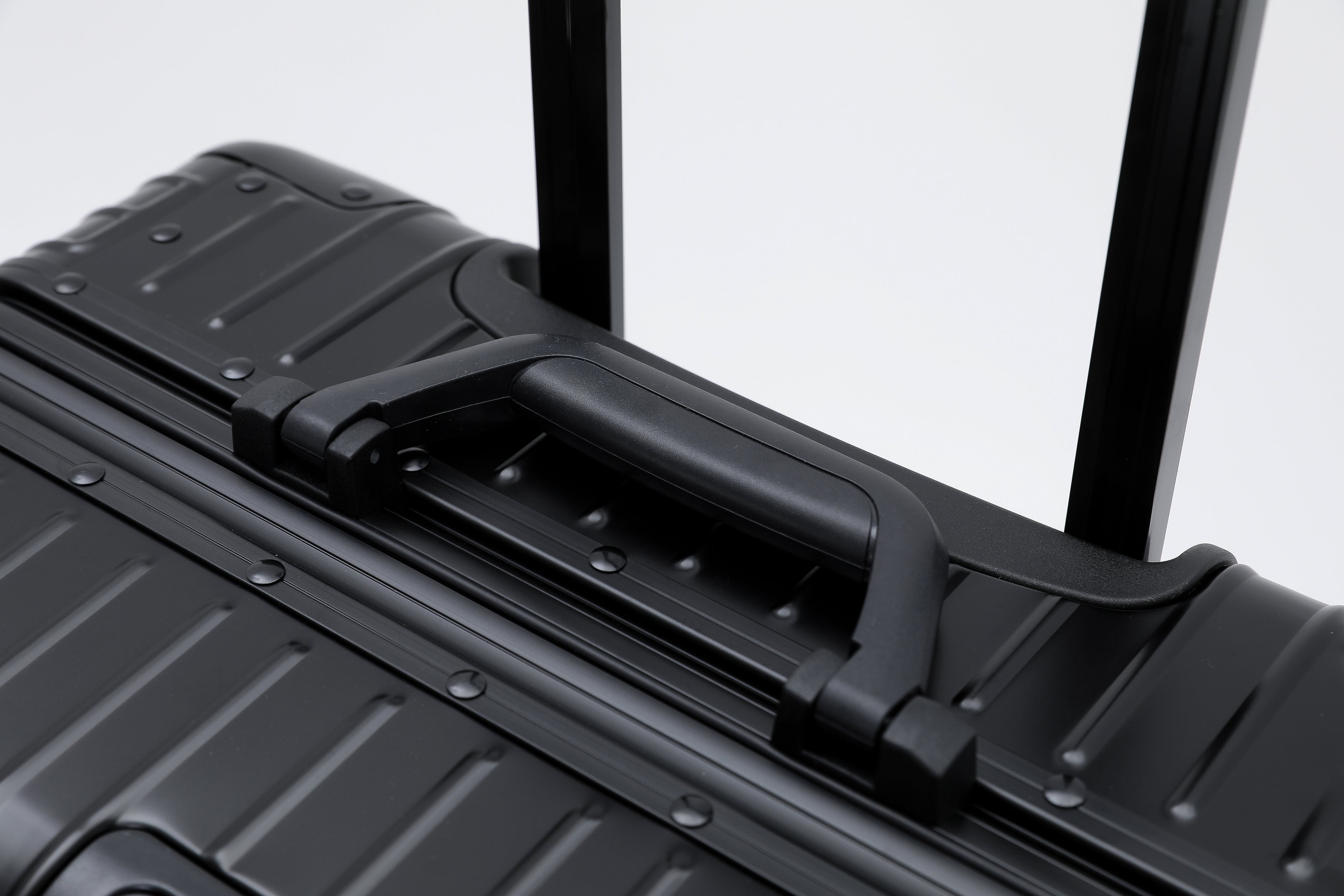 CLASS 1 Signature Luggage