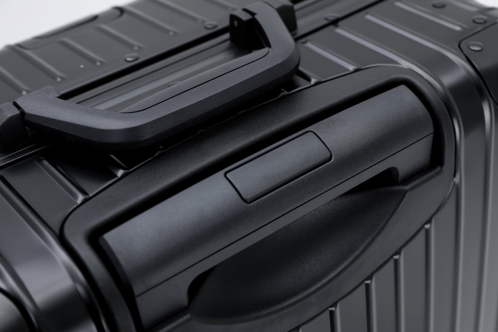 CLASS 1 Signature Luggage